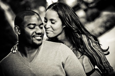woman telling man secretin old town alexandria