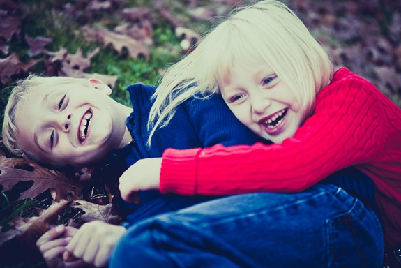 brother and sister playing at Glenview Mansion in Rockville, MD