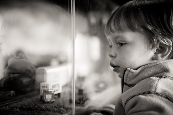 boy looking at toy trains at Baltimore & Ohio Railroad Museum