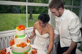bride and groom cutting cake at Mt. Airy Mansion in Upper Marlboro Maryland