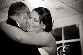 bride hugging father at Mt. Airy Mansion in Upper Marlboro Maryland