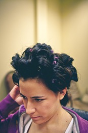 Bride putting on makeup at bay area community church in annapolis md