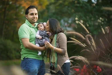Adorable family at McCrillis Gardens in Maryland