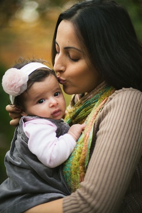 Adorable family at McCrillis Gardens in Maryland