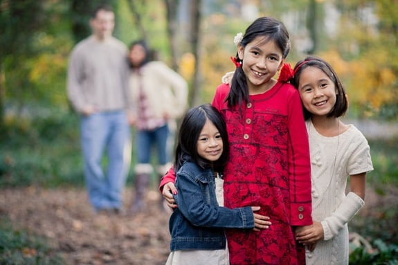 Family Christmas portraits at McCrillis Gardens in Bethesda MD