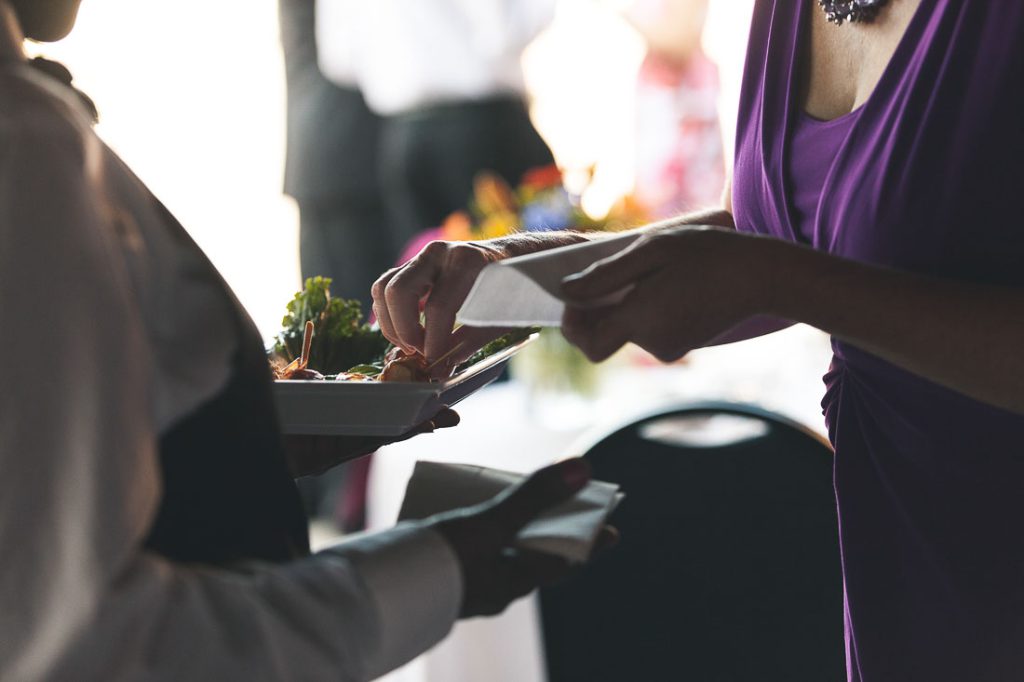 candid-catering-choosing-food