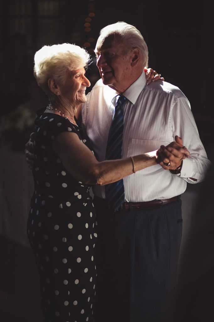 elderly-couple-dancing-at-wedding