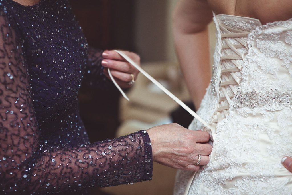 lacing-up-wedding-dress