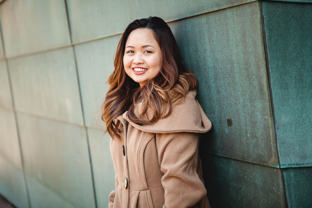 casual-professional-potrait-woman
