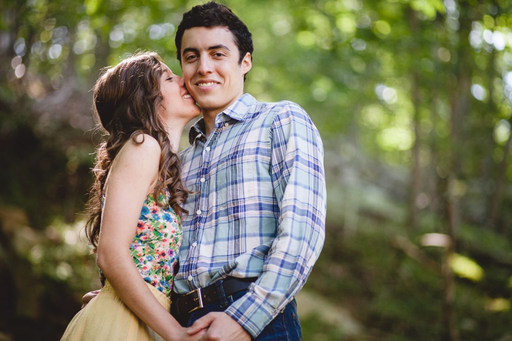 engagement-session-mid-day-shade-great-falls