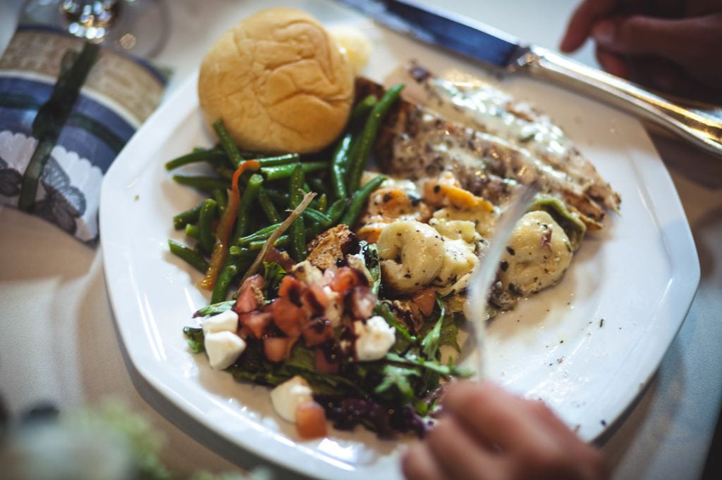 wedding-food-self-plated