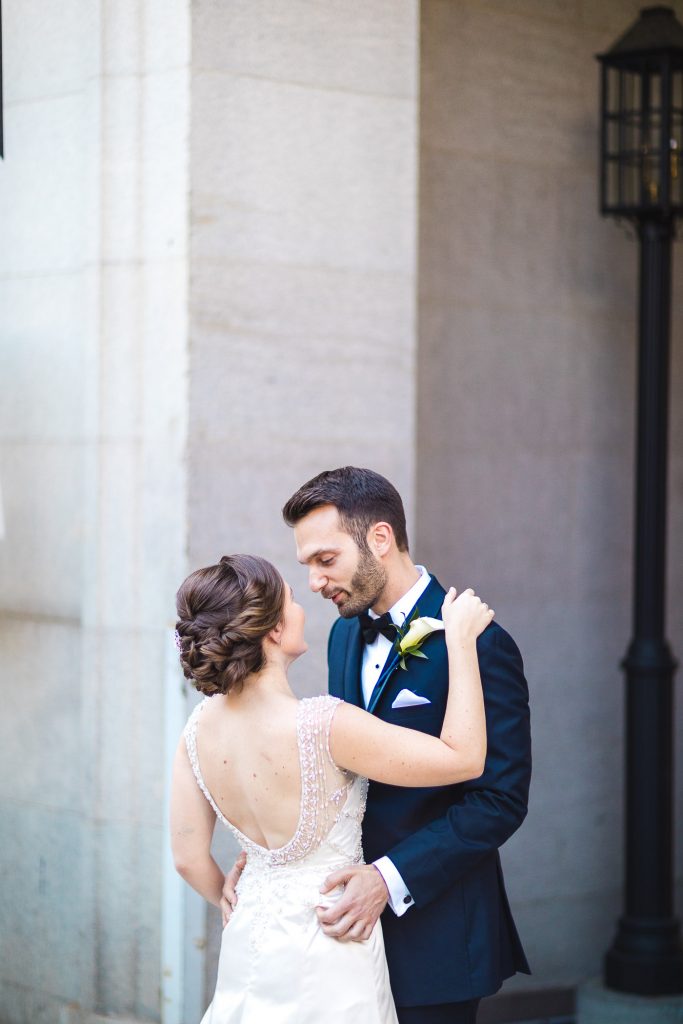 An Intimate September Wedding at The Loft at 600F The National Portrait Gallery 15