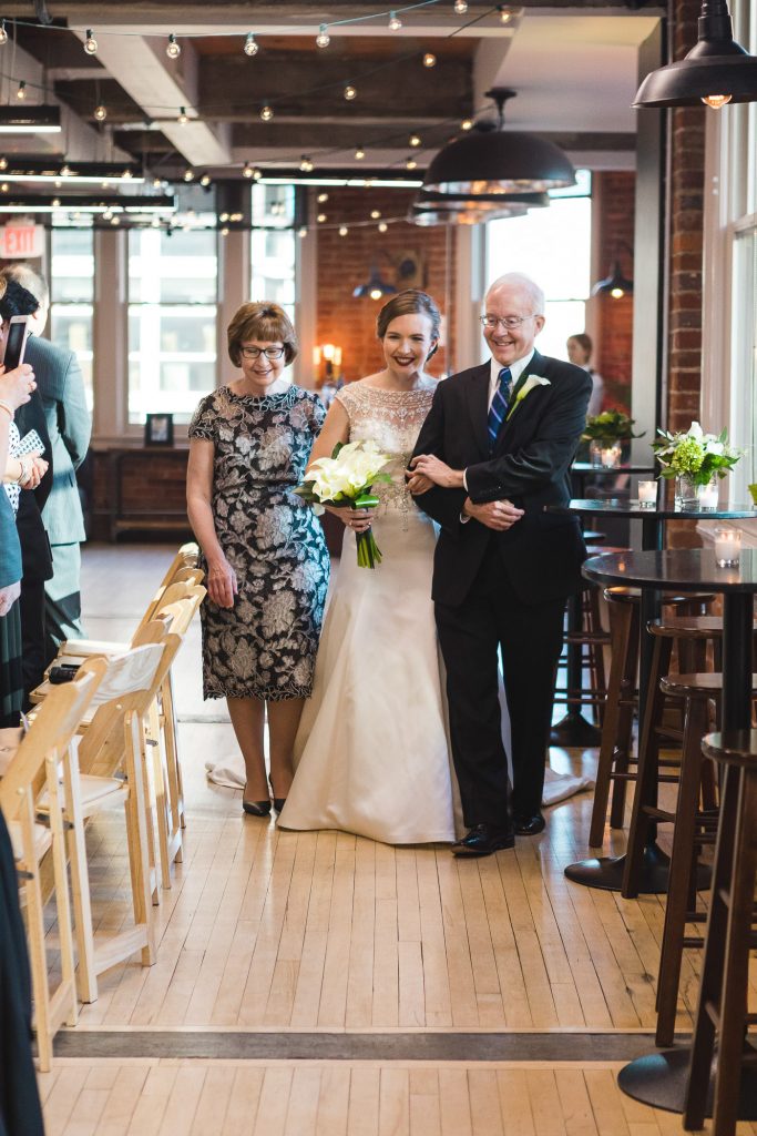 An Intimate September Wedding at The Loft at 600F The National Portrait Gallery 49